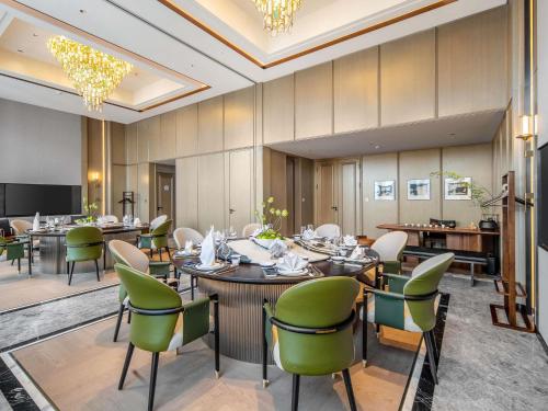 Restaurant, Novotel Kunming City Center in Kunming