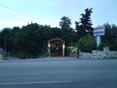  Apartment Potocnica, Unterkunft in Kaštela