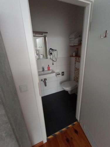 Bathroom, Pension-Furstenberghavel Sans Rival in Furstenberg-Havel