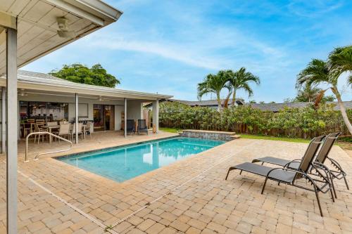 Boat Dock & Lift! North Fort Myers Family Getaway – khách sạn tại Khac