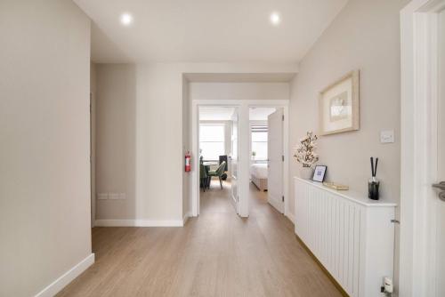 10 Mins Walk to Bond Street Marylebone Retreat - image 6