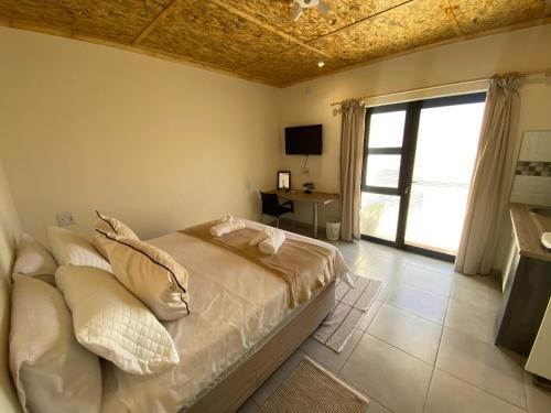 Windy Dunes Self -Catering Accommodation, Luderitz in Lüderitz