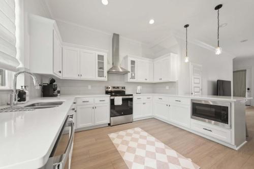 Brand NEW Kali House - River Ranch - Premier Host - image 13