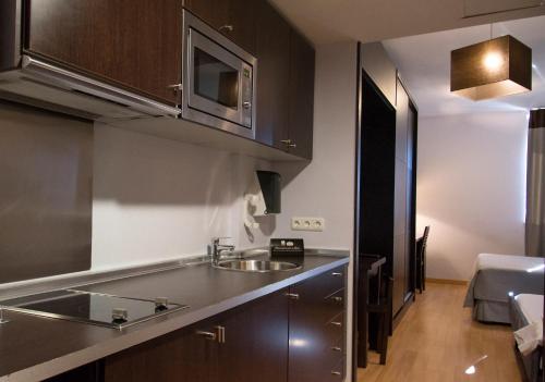 Zenit Hall 88 Studios - image 3