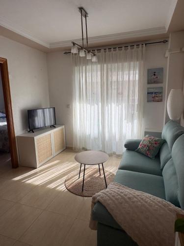 Sunny&Cozy Apartment, 6-Min Walk to Del Cura Beach