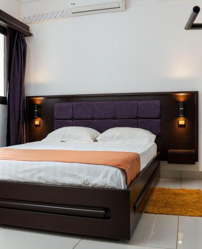 . Hôtel Jean Nkea