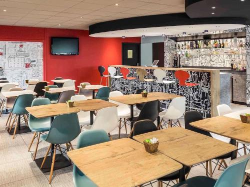 Pub/Lounge, ibis Rennes Cesson in Cesson-Sevigne