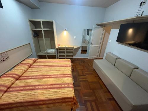 1 double bed, 4 sofa beds