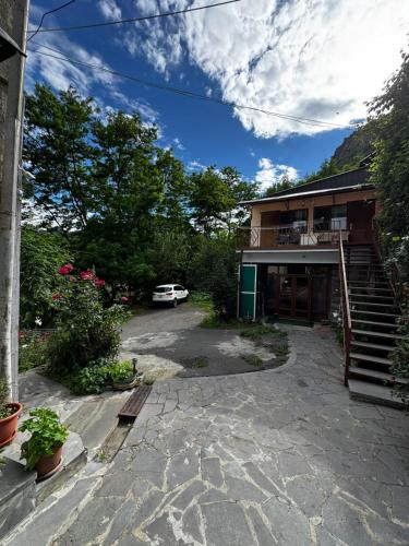 IRIS B&B in DEBED CANYON in Alaverdi