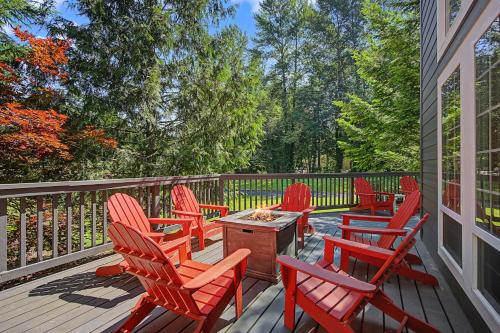 Lazy Bear Lodge · Spacious 6BR Lodge with Chef's Kitchen, Hot Tub, Golf Views and more in Mt Hood Village (OR)