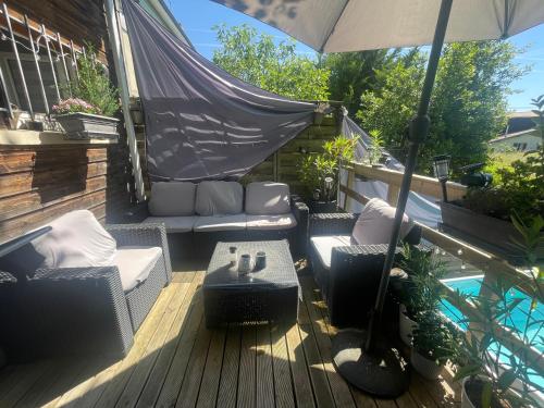 Maison cosy entièrement climatisée avec piscine