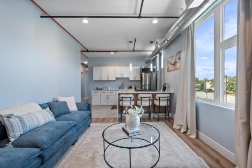 Beautiful Bright 2 bed - Near downtown Chicago in Westchester (IL)