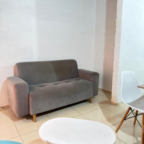 Apto Moderno 2 Hab , Sala Amplia , Tranvía 5 min