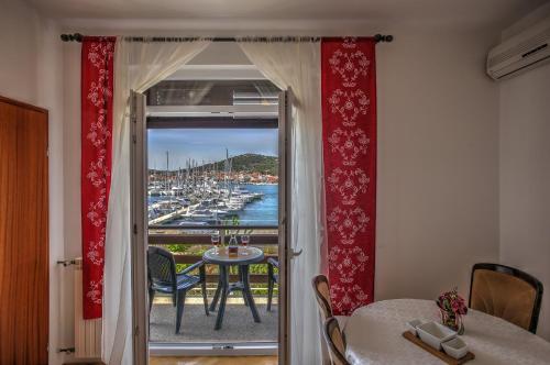 設施, Apartments by the sea Jezera, Murter - 25262 in 伊利西亞