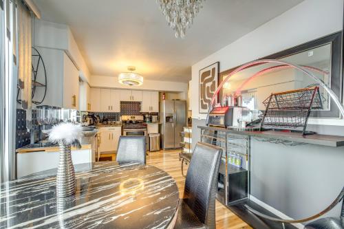 Walk to Stores & Parks! Stylish Chicago Apartment in Ashburn