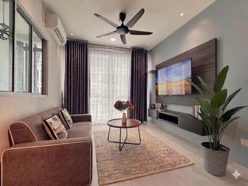 S16-03 Metrocity Square Condominium - 3R2B - 8 Pax