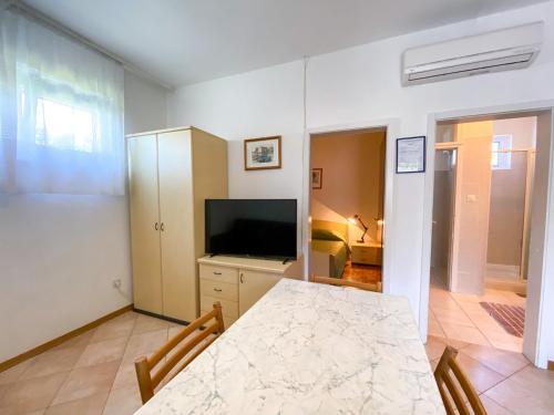 Apartments with parking space Basanija, Umag - 27427 in Basanija