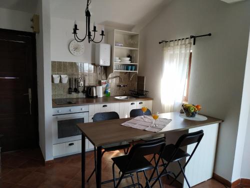 Apartments with parking space Bol Brac - 25983 - image 2