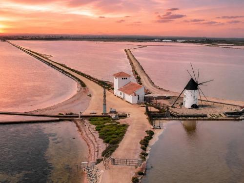 Amanecer: Pool & Terrace - image 5