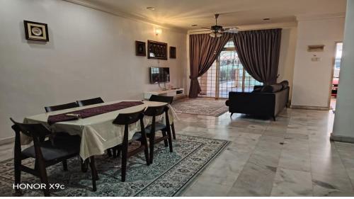 Laguna Merbok Homestay Sungai Petani – khách sạn tại Bedong