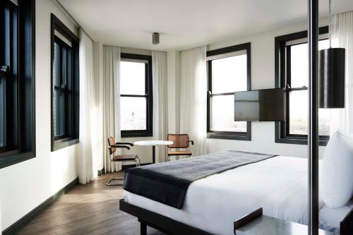 88461386 The Robey, Chicago, a Member of Design Hotels