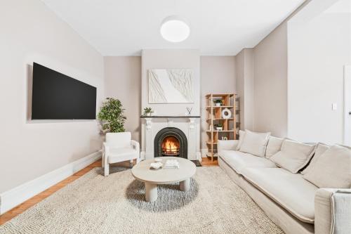 Cozy Heritage Apartment I Walk to CBD I Darlinghurst