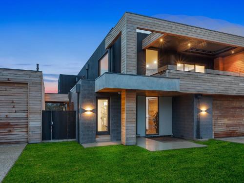 Designer House by the Village and Beach – khách sạn tại Mount Martha