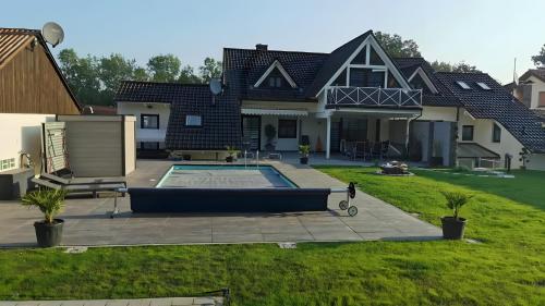 Villa-Mainaue in Maineck, Deutschland