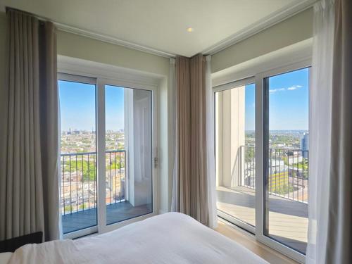 Luxury 3BR Apartment - Westfield & Central Line - image 4