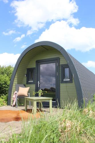  Boerderij Camping NixHoeve in 4265 GB Genderen