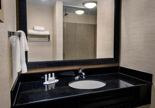 Inn & Suites Baltimore Downtown/Inner Harbor in Jonestown