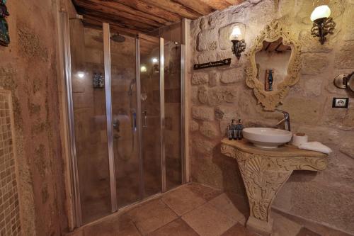 Elika Cave Suites - image 14