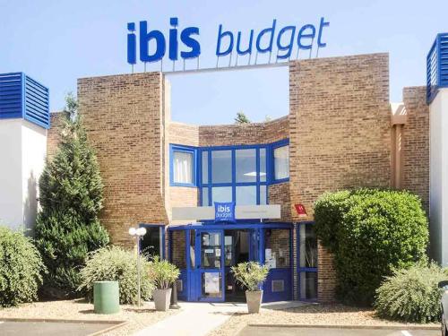ibis budget Châtellerault Nord Hotel de charme Bois de Vératon