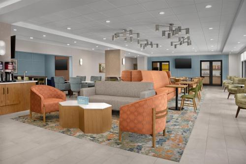 Előcsarnok, Hampton Inn by Hilton East Peoria in East Peoria (IL)
