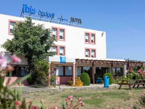 ibis budget Narbonne Sud A9/A61 Hotel de charme BAGES