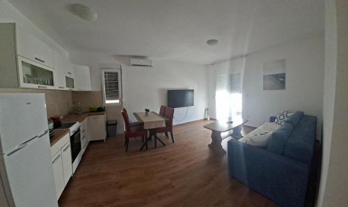 Olive Apartment