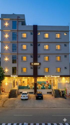 Hotel JANAS