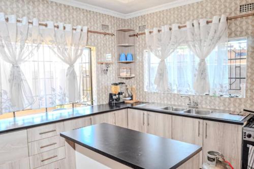 Victoria Falls Accomodation in บูลาวาโย