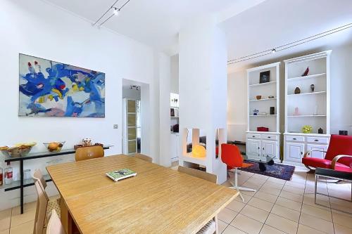 Charming flat near Sacré-Cœur - image 4