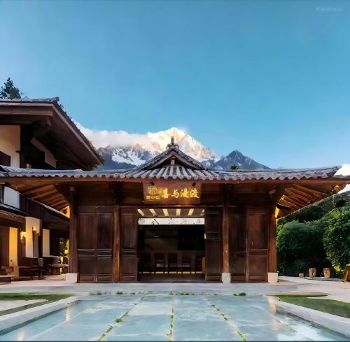 院中院丨喜与漫渡丨咖啡畅饮丨供氧庭院 - Lijiang