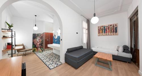 The Maroon Bottle Hotel 2