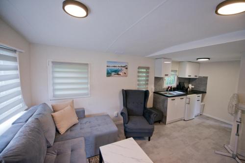 2 bedrooms, 3 beds