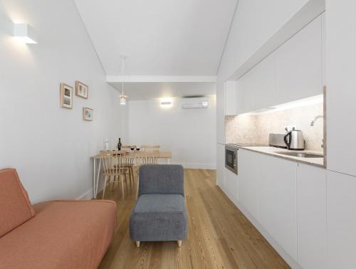 2 bedrooms, 3 beds