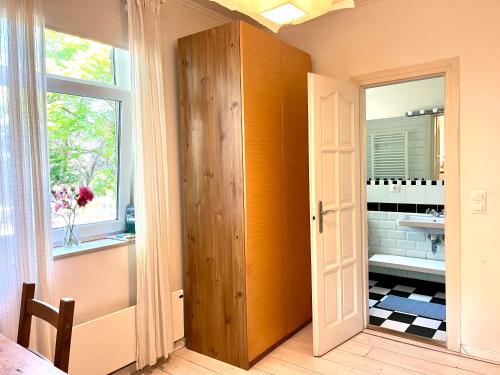 Garden Studio - image 10