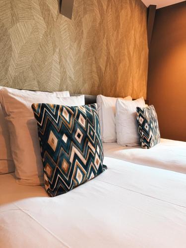 Hotel Damsquare – khách sạn tại Công Viên Nước