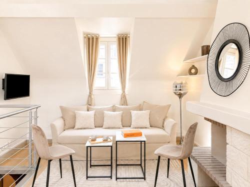 Saint-Germain-des-Pres- Deluxe duplex for 5