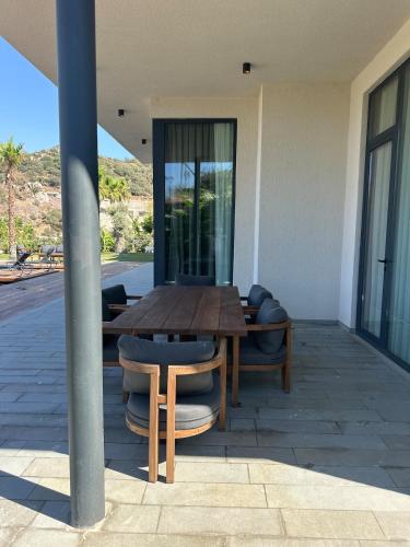Toscana Yalıkavak Infinity Pool Luxury Villa Vacation in เกริส