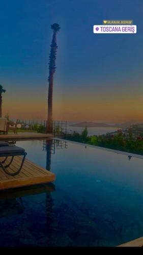 Toscana Yalıkavak Infinity Pool Luxury Villa Vacation in เกริส