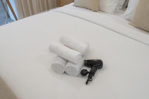 Free housekeeping visits during your stay - StayShort - Tranquil Greens Retreat - Premium 1BR with Balcony - Fits 4 - image 12