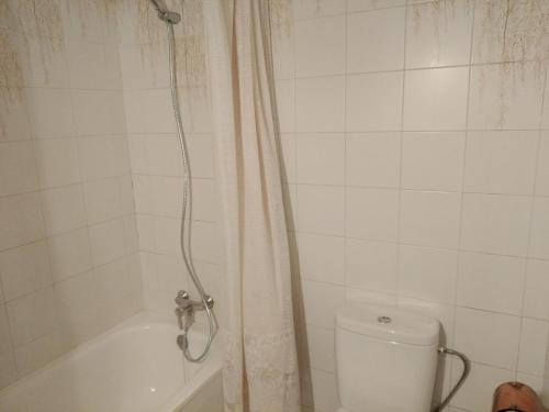 Apartment with Sea View in Benalbeach - image 5
